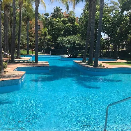 Apartment Apto. Primera Linea De Golf Estepona